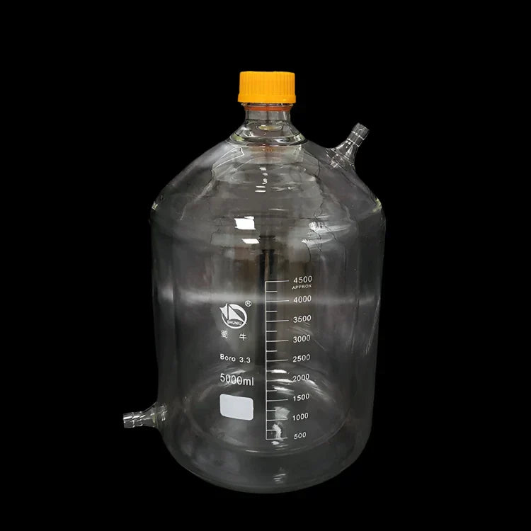 Double jacketed bottle with screw cap, graduated, capacity 100 to 5000 ml