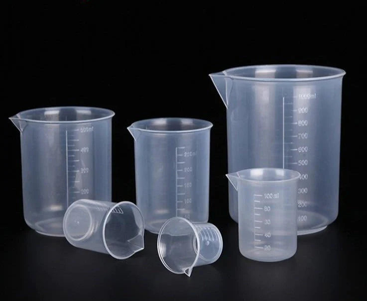 Plastic measuring beaker, capacity 25 to 1000 ml